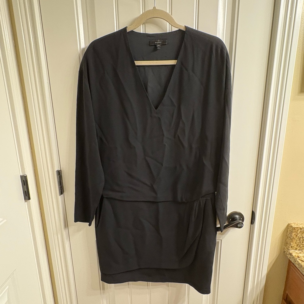 Belstaff Elegant Black V-neck Faux Wrap Dress Pockets VGUC Long Sleeve Size 40 S